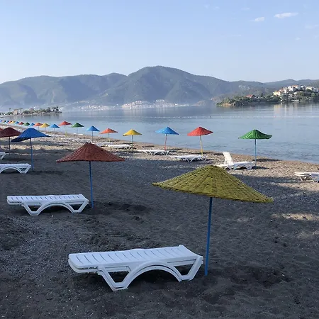 Ten Apart Hotel 4*