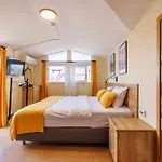 Ten Apart Hotel Aparthotel