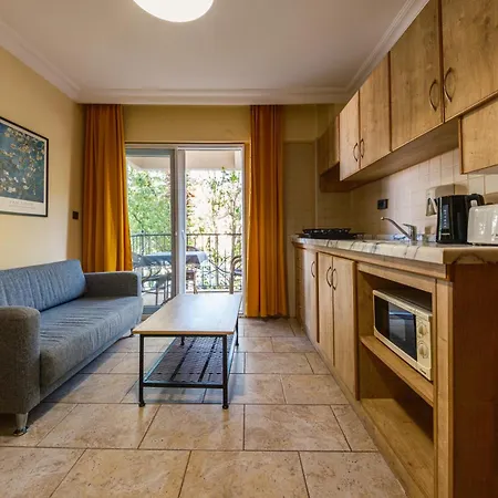 Ξενοδοχείο με διαμερίσματα Ten Apart Hotel Φετιγιέ