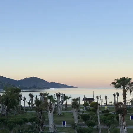 Ten Apart Hotel Φετιγιέ