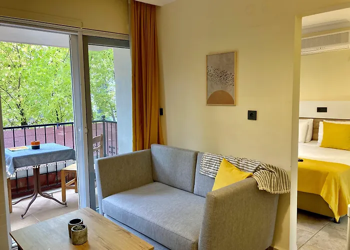 Ten Apart Hotel 4*