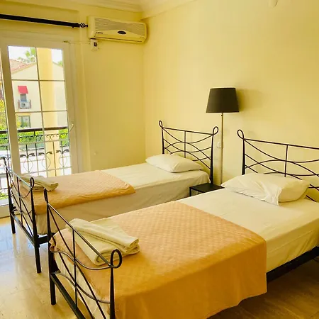 Aparthotel Ten Apart Hotel 3*