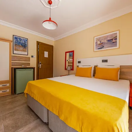 Ten Apart Hotel