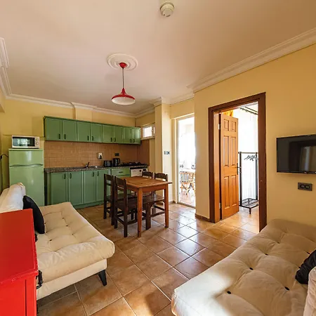Ten Apart Hotel Aparthotel 4*