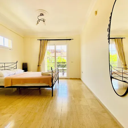 Aparthotel Ten Apart Hotel 4*